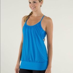 Lululemon No Limits Tank Blue/Blue Paisley